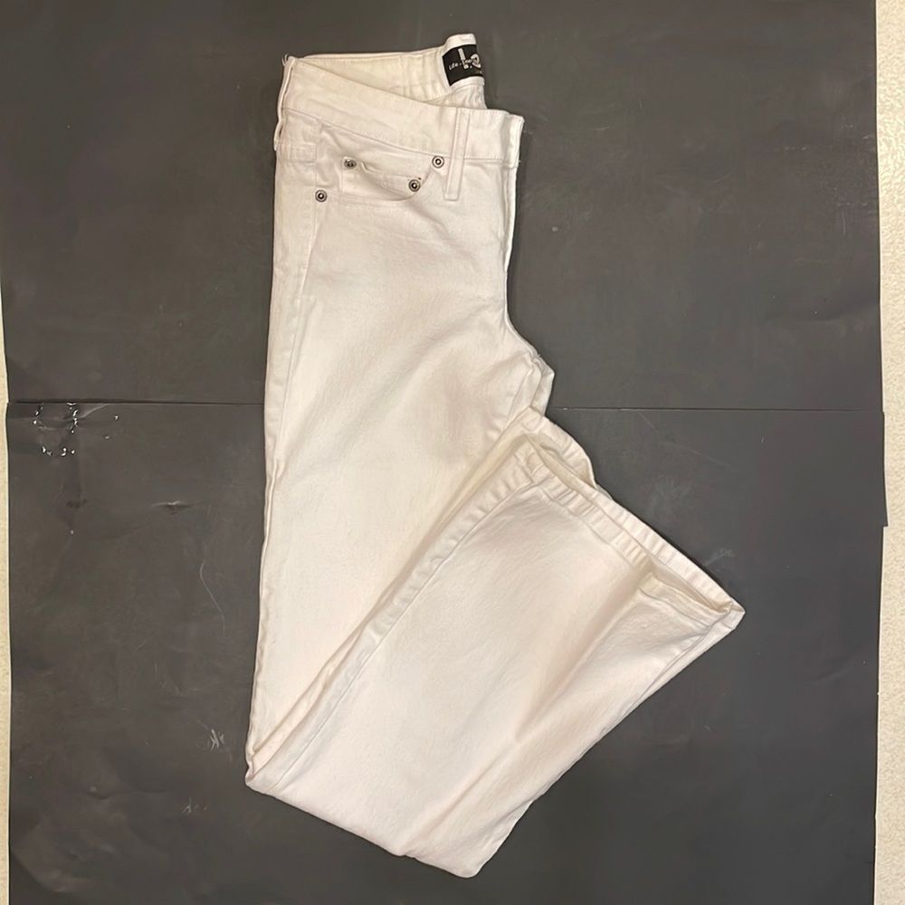 L.e.i. White boot cut jeans Size 3